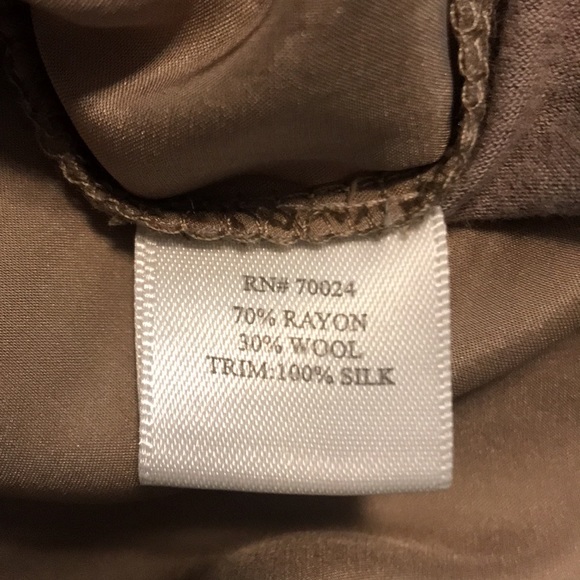 Bobi high-low long sleeve taupe colored shirt - L - Picture 6 of 6